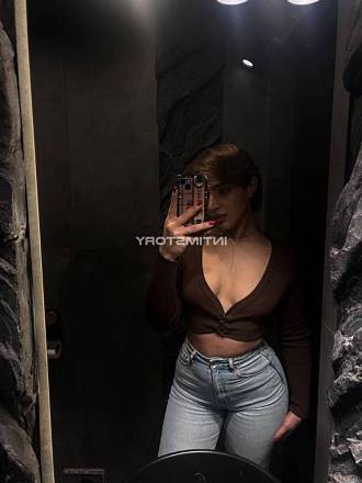 Черная кошечка