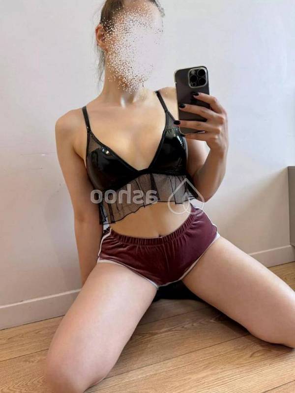 проститутка Лерочка  Педагог без трусиков 9