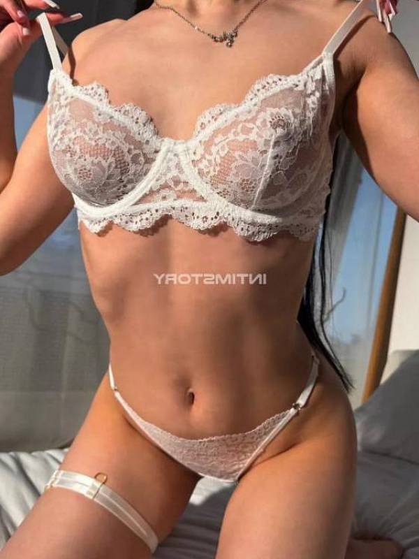 проститутка Мая мои трусики слетают 6