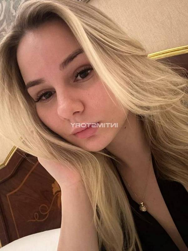 проститутка Мони 3